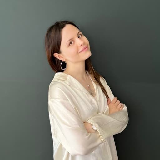 Nadia Zueva - CEO